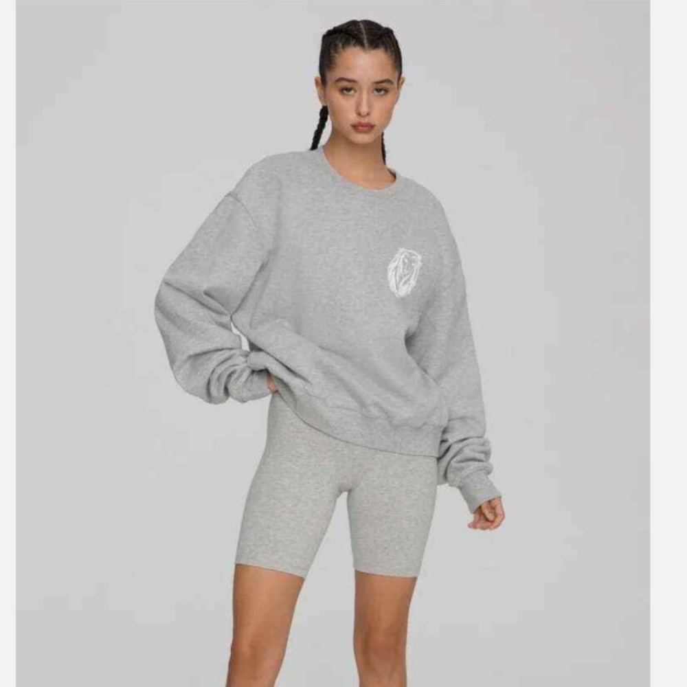 GOOD AMERICAN WOMEN'S GRAY LEO BOYFRIEND SWEATSHIRT SIZE 4 - Picture 3 of 10
